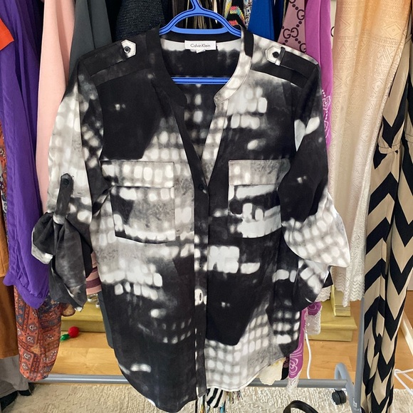 SOLD - Calvin Klein - Picture 1 of 1